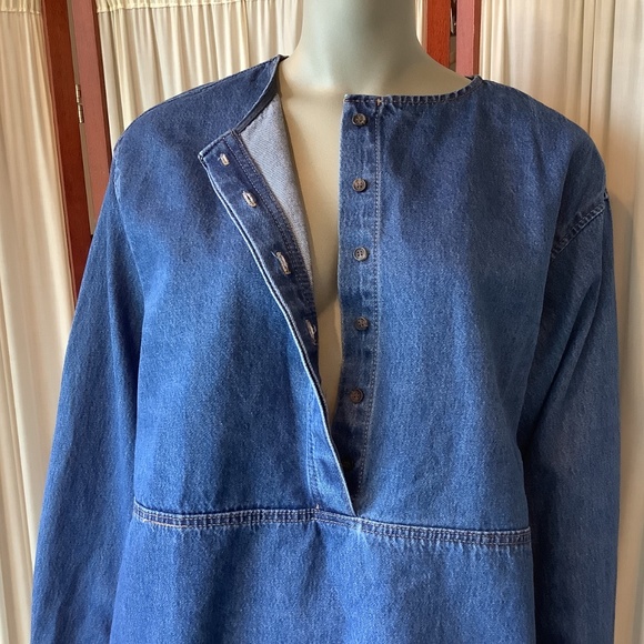 H&M Women’s Pullover Blue Denim Top Side Slits Size Medium - Picture 4 of 9